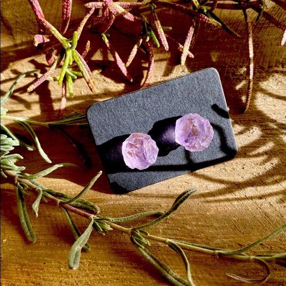 🆕 New Raw Light Amethyst Gemstone Earrings - Picture 4 of 9